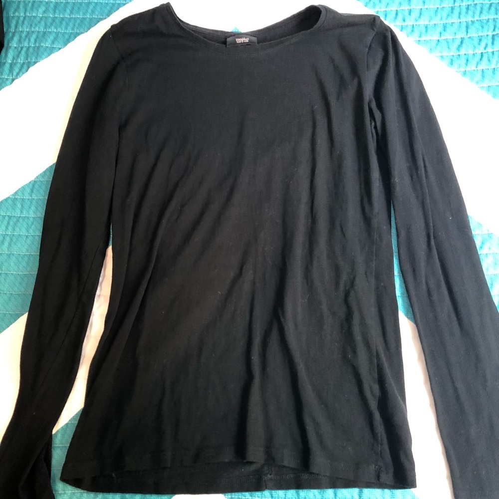 Long sleeve black shirt